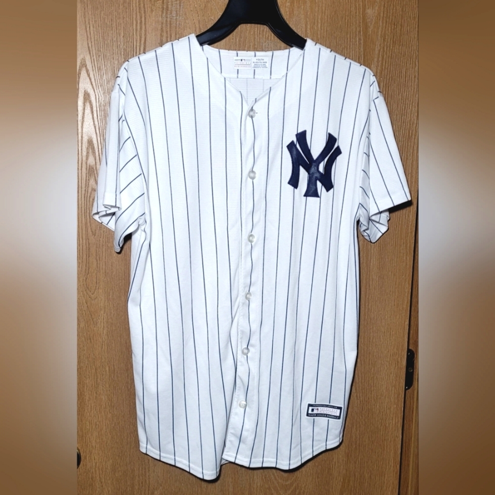 MLB Genuine Merchandise TORRES 25 Jersey Tee Youth XL 18-20 - Picture 8 of 12